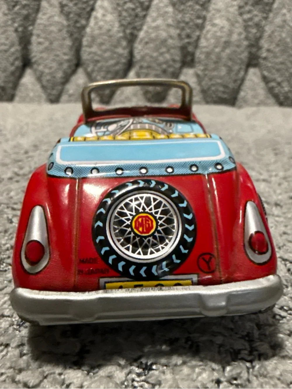 VINTAGE 1960S TIN PLATE FRICTION DRIVE KASHIWAI LUCKY TOY JAPAN MG SPORTS CAR